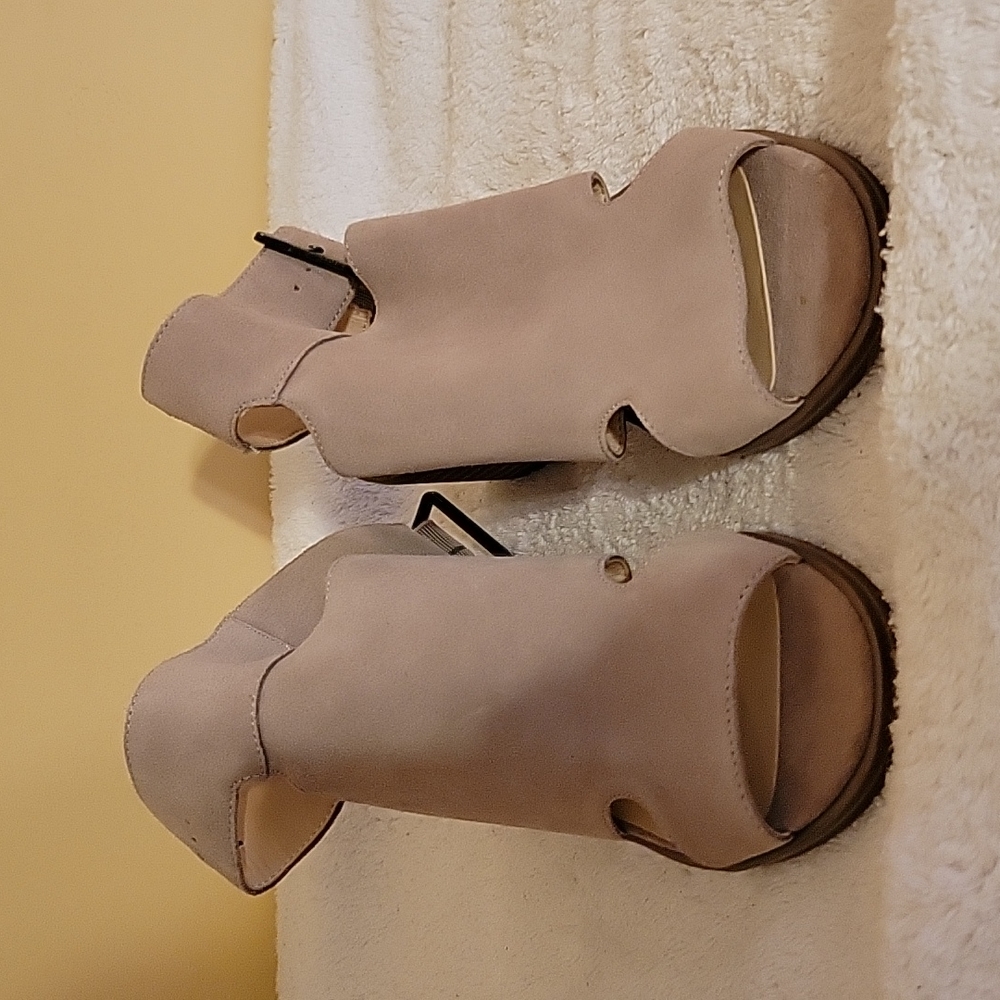 Tan suede sandals